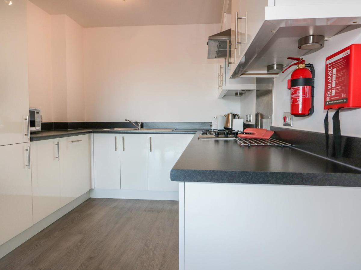 1 Astor Court Apartment *